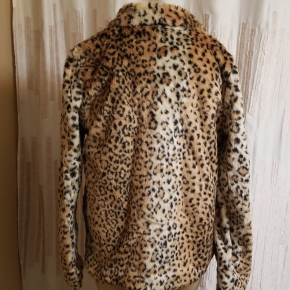 Wild Honey Luxe Leopard Coat. NWT - Picture 3 of 5